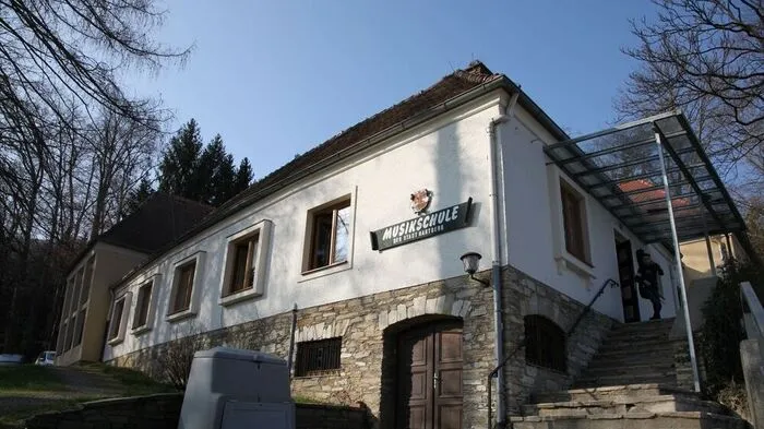 Übersiedelt die Musikschule ins Schloss Hartberg? 