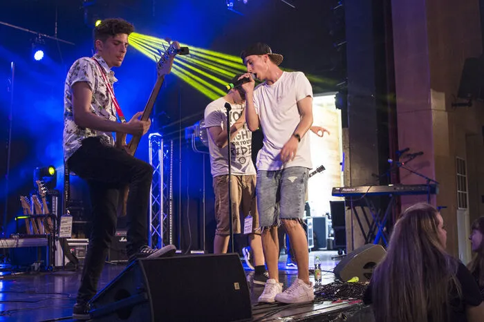 Zum Abschluss heizten die Rockzombies bei der Aftershowparty nach Mitternacht so richtig ein