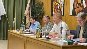 Von links: die beiden Vizebürgermeister Dominik Modre (FPÖ) und Rene Jäger, Bürgermeister Harald Bergmann (beide SPÖ) und Stadtamtsdirektor Mario Zechner