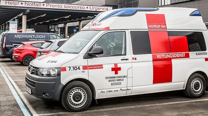 Mutter und Tochter wurden ins Klinikum eingeliefert