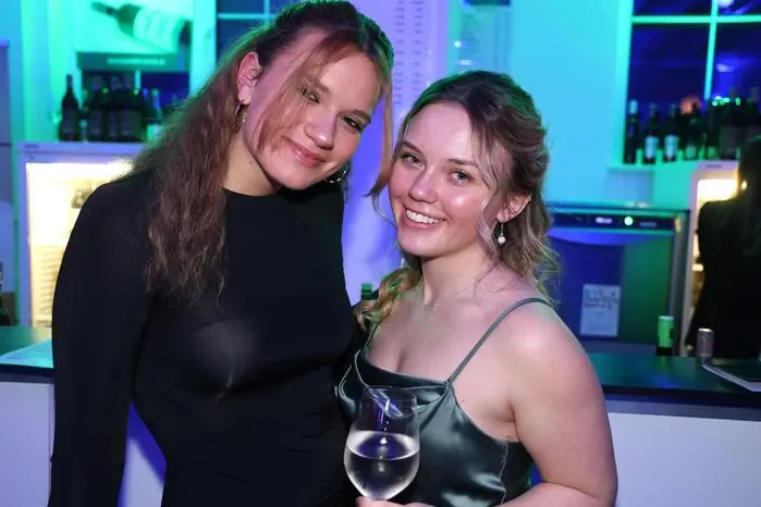Bei regionalen Speisen und ausgezeichneten Weinen verbrachten die Gäste eine schwungvolle Ballnacht