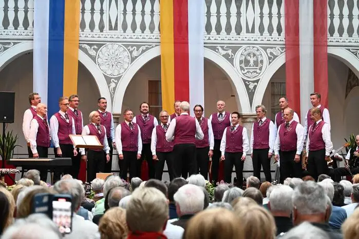 Als besonderen Gastchor begrüßten die Gastgeber den „Carinthia-Chor Millstatt“.