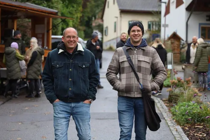 Klicken Sie sich durch die besten Bilder vom Kellergasslfest! 