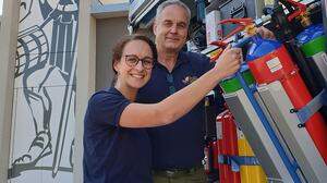Feuerwehrfrau Andrea Schauperl und Werner Obermann, Kommandant der FF Obervellach