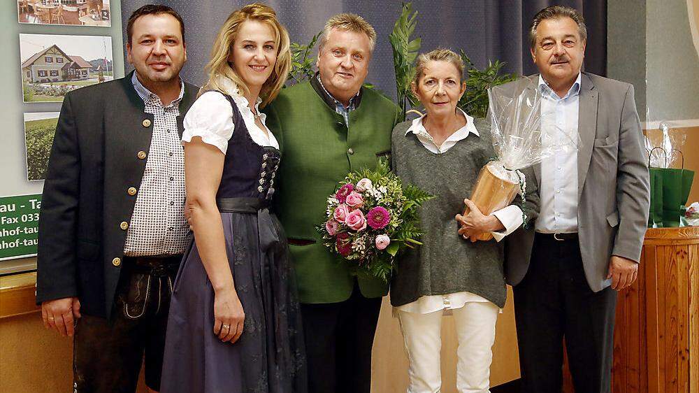 Manfred und Ramona Stangl(l.) bei der Eröffnungsfeier 