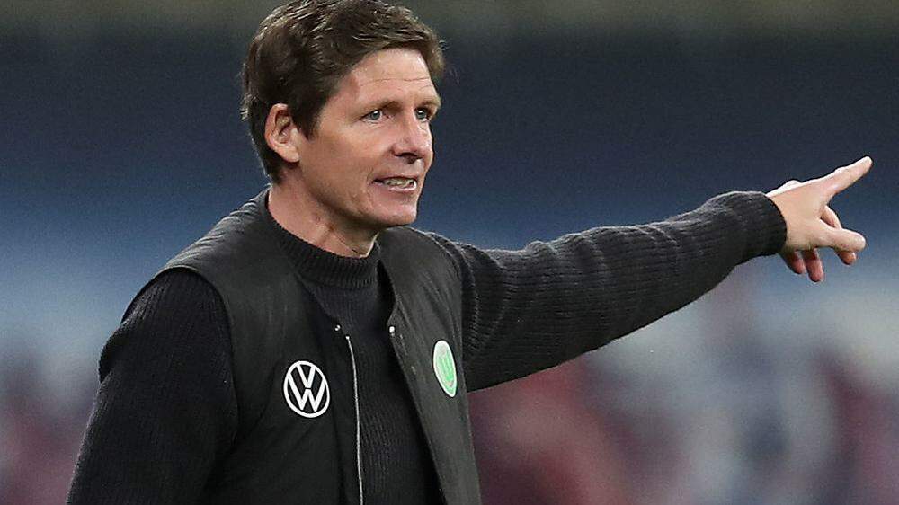 Dirigiert Oliver Glasner auch nächste Saison noch in Wolfsburg?