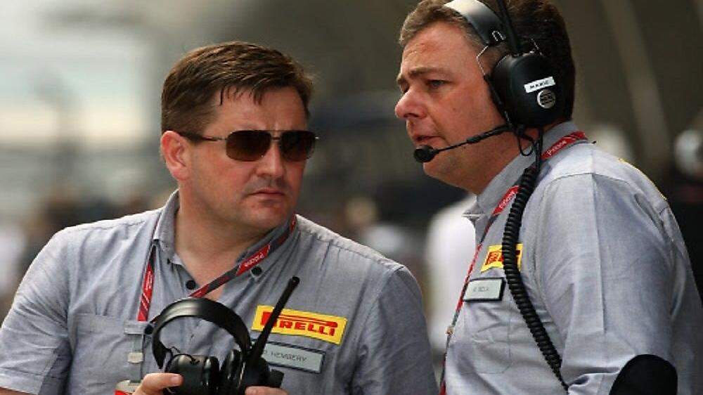  Motorsportdirektor Paul Hembery und Sportdirektor Mario Isola (Pirelli).  