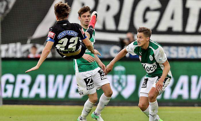 In der Vorsaison: Andreas Gruber noch im Sturm-Trikot, Röcher (rechts) in jenem der Mattersburger