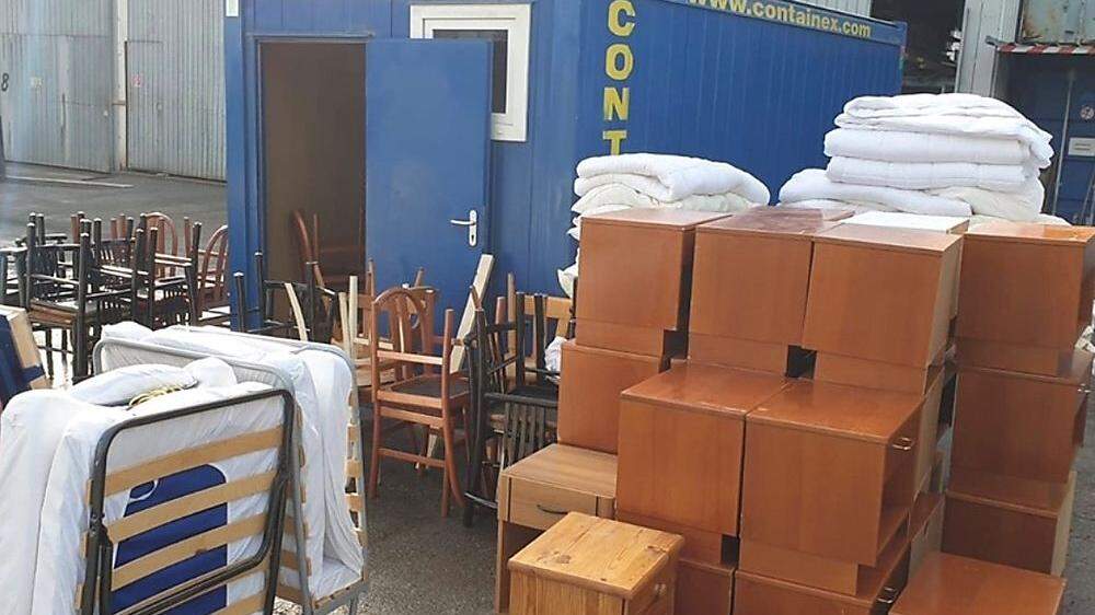 Brauchbare Möbel wurden nach Kroatien geliefert