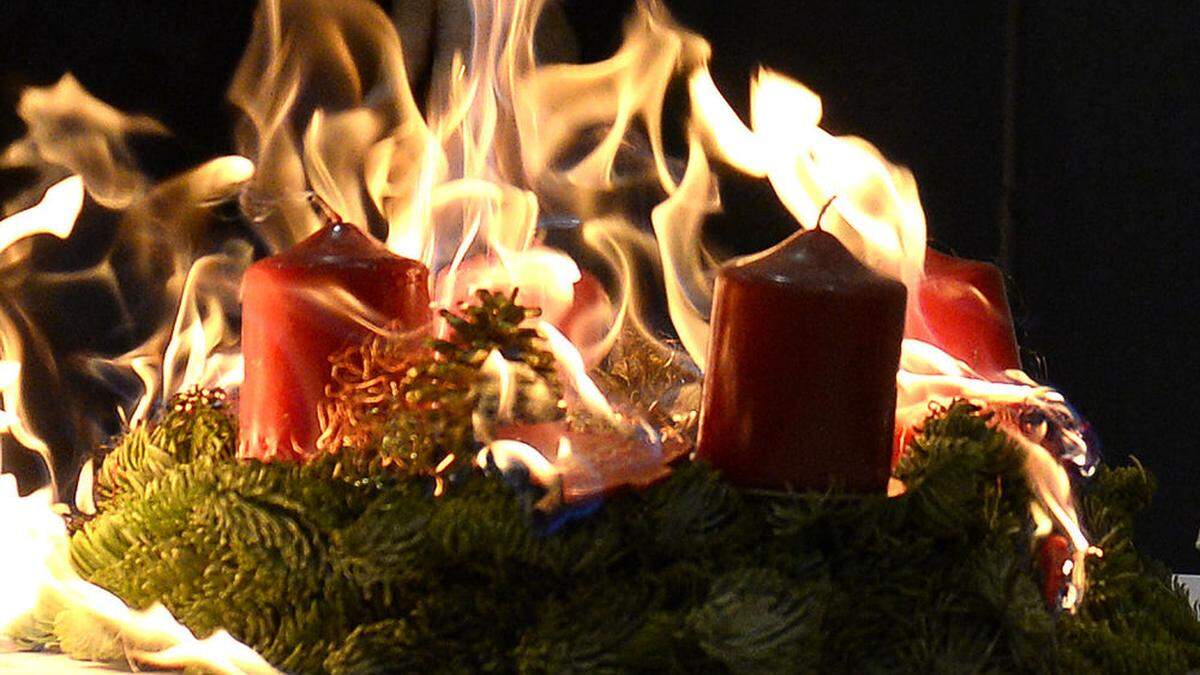 Sujetbild: Adventkranz begann zu brennen.