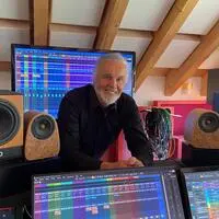 Alfred Jaklitsch in seinem Tonstudio in Grundlsee