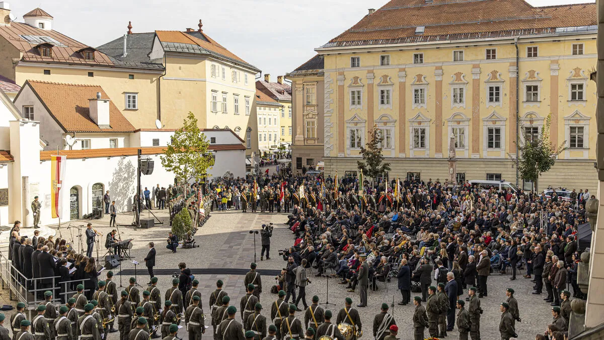 Zahlreiche Gäste wurden zu der Feier eingeladen