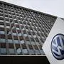 (FILES) In this file photo taken on May 19, 2017 shows the logo of German carmaker Volkswagen (VW) outside the main administrative building of the Volkswagen brand at VW plant in Wolfsburg, central Germany.
The German government on January 29, 2018 strongly condemned revelations that three carmakers had tested the effects of diesel fumes on monkeys and humans, adding that it had asked BMW, Volkswagen and Daimler to explain themselves. / AFP PHOTO / RONNY HARTMANN