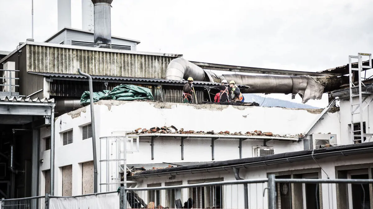 Nach dem Großbrand wird aufgeräumt