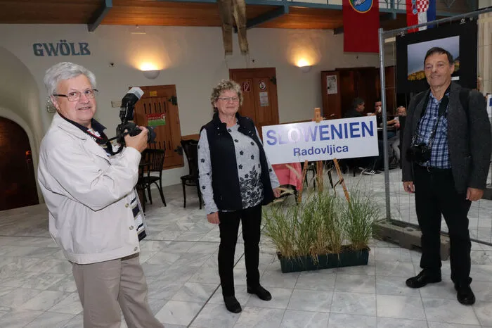 Foto Klub Radovljica (Slowenien), mit Zarko &amp; Milena Petrovic und Marjan Remann.