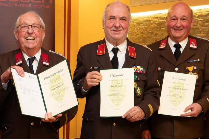 Für ihre langjährige Tätigkeit bei der Feuerwehr Feldbach wurden Karl Brandl sen., Harald Meier und Karl Brandl jun. (v.l.n.r) ausgezeichnet