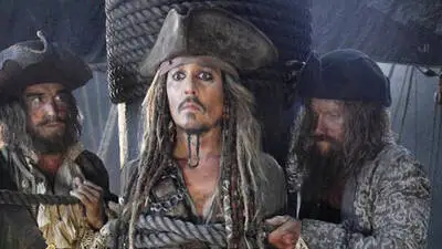 Johnny Depp ist wieder Captain Jack: Dieses Foto twitterte Jerry Bruckheimer