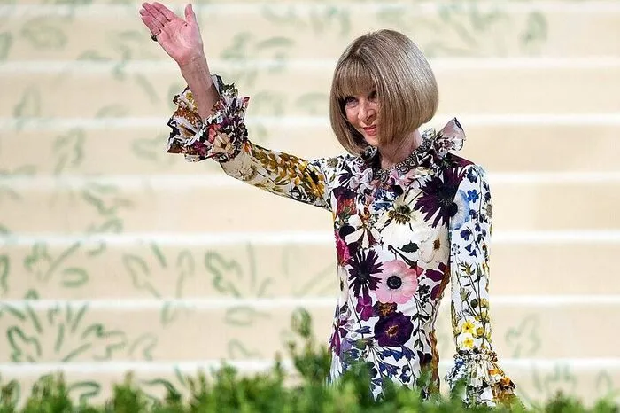 "Ich bin so dankbar dafür, wie viel Mühe sich die Menschen geben, wie viel Spaß sie zu haben und wie mutig sie zu sein scheinen", sagte Gastgeberin Anna Wintour, Chefin des Modemagazins "Vogue".