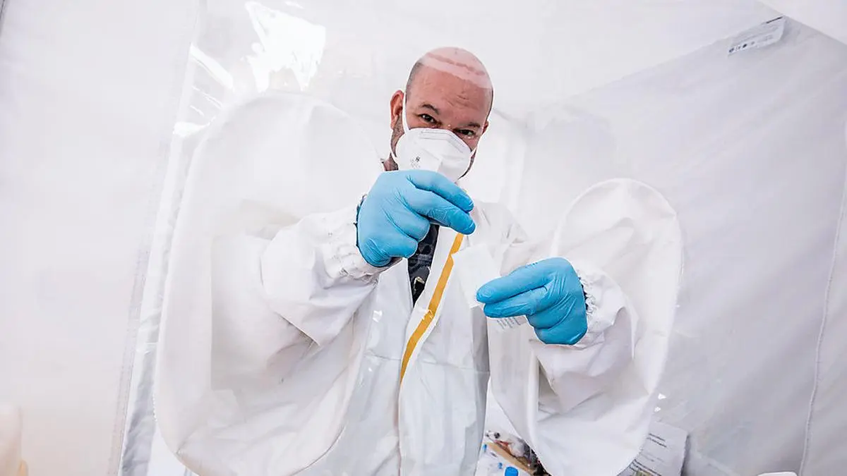 Rund 180 Tests werden in der Apotheke vorm Lindwurm gemacht: Das geht nur mit zusätzlichem Personal