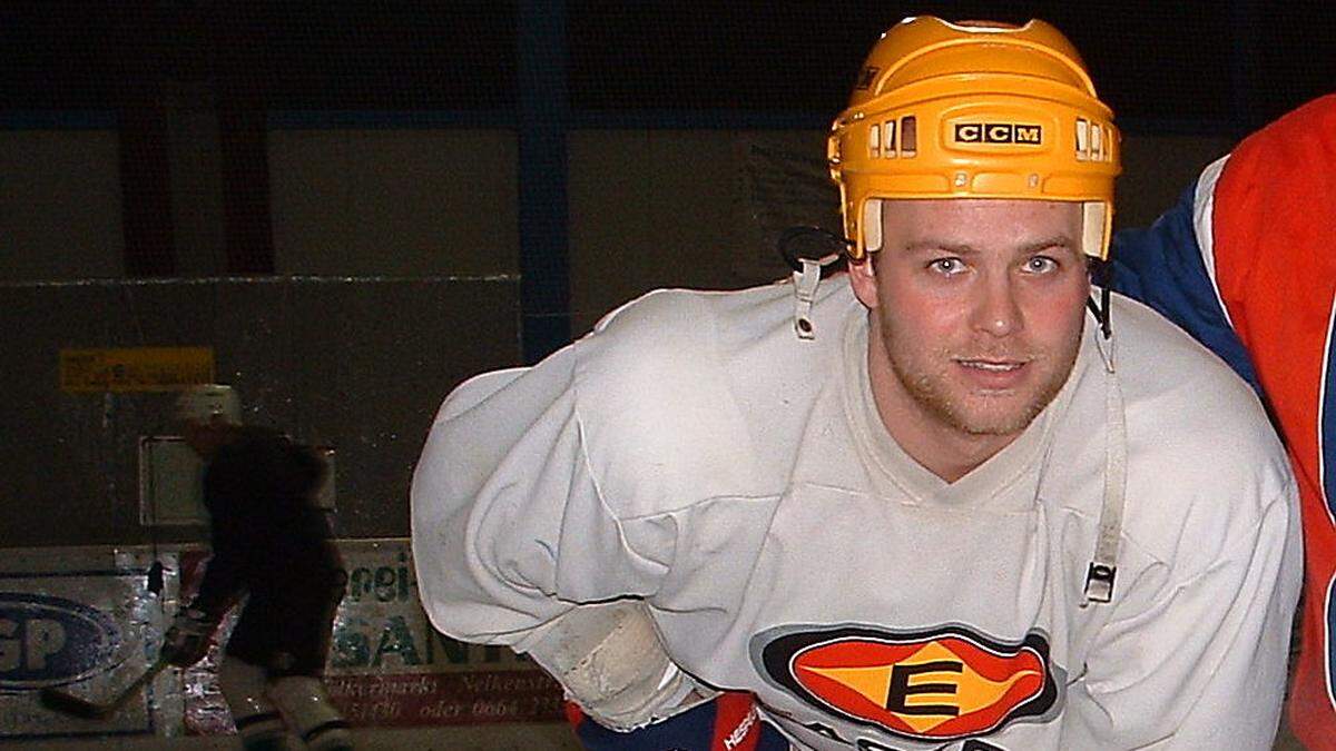 Peter Mateicka (li.) vor seinem ersten Spiel 2004/05 in Kärnten