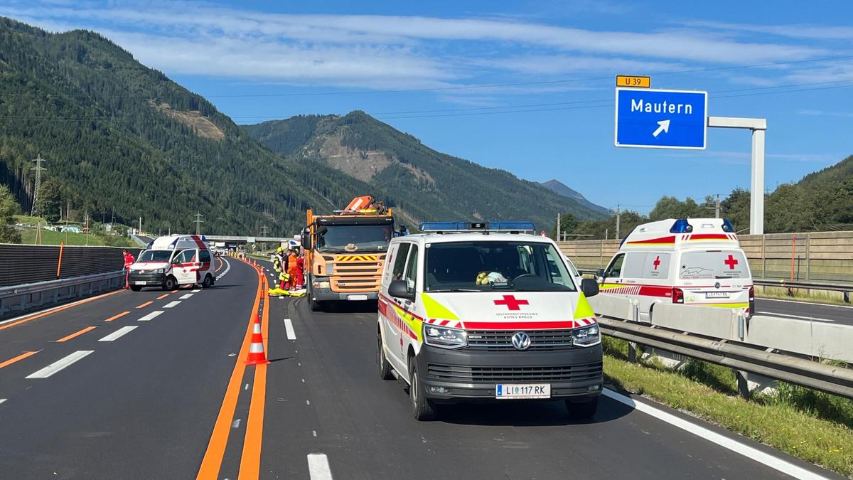 Im Baustellenbereich auf der A9 bei Mautern ereignete sich Mittwochvormittag ein Arbeitsunfall