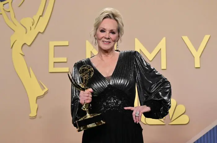 Jean Smart holte sich die Emmy-Trophäe in der Kategorie „Beste Hauptdarstellerin“ im Komödienfach  