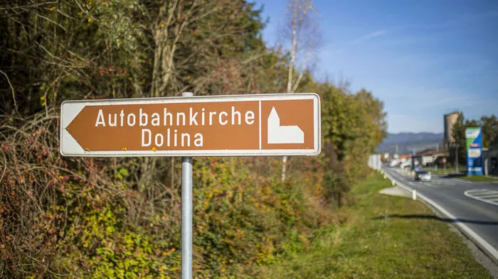 Wenn man bei Dolina von der Packer Straße abfährt, ist man nach wenigen Metern bei der Wallfahrtskirche "Maria im Walde".