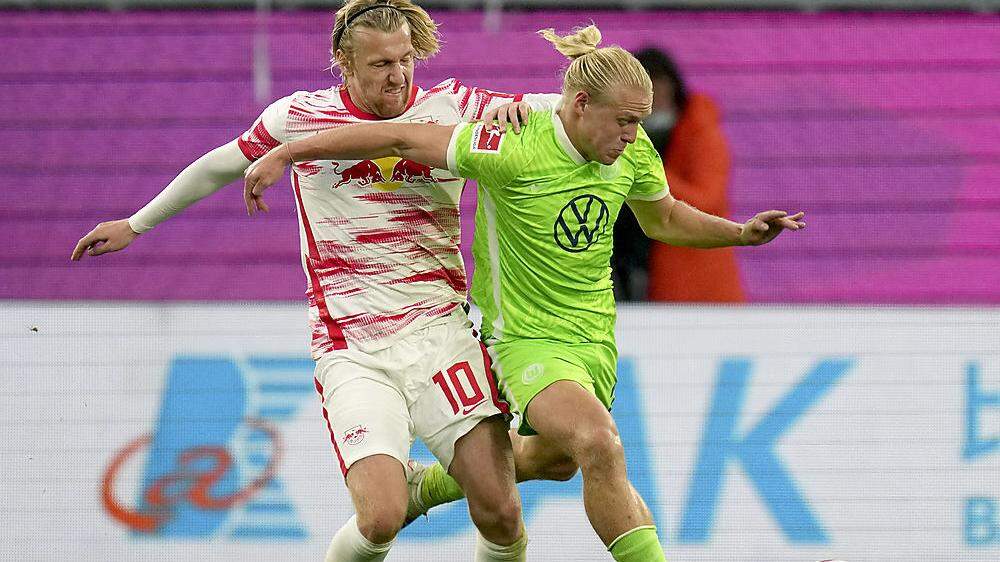 Wolfsburgs Xaver Schlager verletzte sich beim Heimsieg über Leipzig offenbar schwerer am Knie