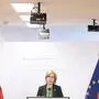 Der Vorsitzende der Gas-Unabhängigkeitskommission Andreas Kletecka, Klimaschutzministerin Leonore Gewessler (GRÜNE) und die Vorsitzende der Gas-Unabhängigkeitskommission Irmgard Griss