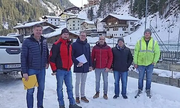 Ralf Vergeiner (Geotechnik), Leonhard Mair (Schlachthof-Geschäftsführer), Armin Bachlechner (Bachlechner Bau), Andreas Schett (Schlachthof-Geschäftsführer), Wolfgang Mayr (Architektur/Baukoordinator), Stefan Gruber (Greiffenhagen Bohr- und Sprengtechnik)