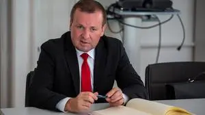 Cornelius Granig sieht Täter mit russisches Strukturen hinter der Attacke auf Kärnten