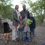 Die britisch-australische Familie Trevaillon-Birmingham, als sie noch im Wald lebte