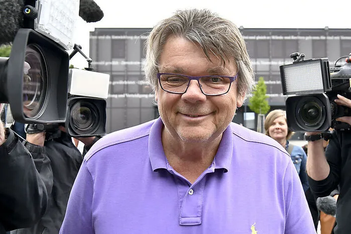 Wolfgang Katzian, Präsident des Gewerkschaftsbundes, sieht den ÖGB nicht als Teil der SPÖ: Die türkis-blaue Regierung hat das Selbstverständnis der Sozialpartner verändert. Deutlicher als früher halten rote Gewerkschafter Abstand zur SPÖ, halten sich auch jetzt heraus aus der Personaldiskussion. Man ortet die Wirtschaftsvertreter direkt am Regierungstisch und arbeitet am glaubwürdigen Auftritt als überparteiliches, den Arbeitnehmern verpflichtetes Gegenüber. APA