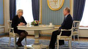 Marine Le Pen bei Wladimir Putin: Millionenkredit aus Russland für die Rechtspartei RN