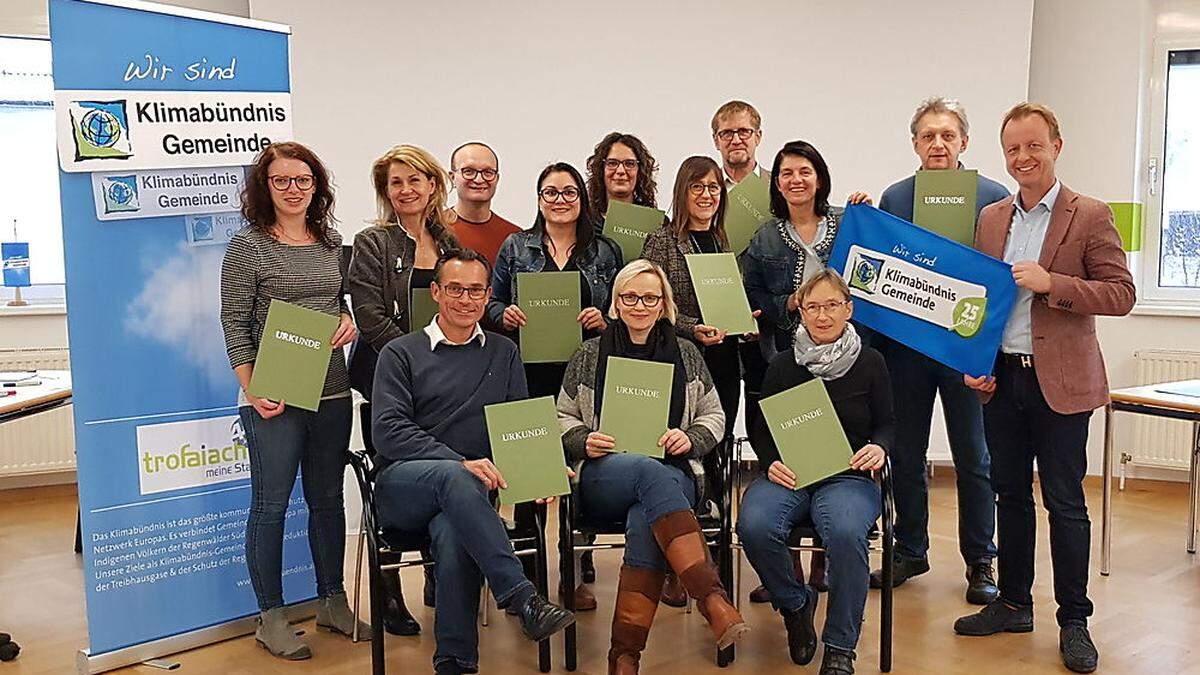 Die Teilnehmerinnen und Teilnehmer des Lehrgangs von Klimabündnis Österreich in Trofaiach