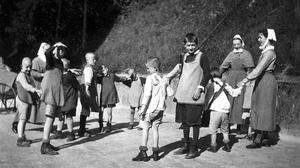 Heimkinder mit Behinderungen in den 1930er Jahren in Deutschland. Sie überlebten die Nazi-Zeit nicht. 