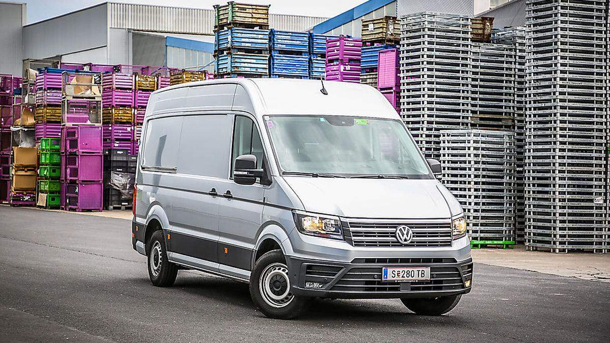 Rund sechs Meter lang, watscheneinfach zu bewegen, samt Fassungsvermögen eines Rückhaltebeckens: VW Crafter 