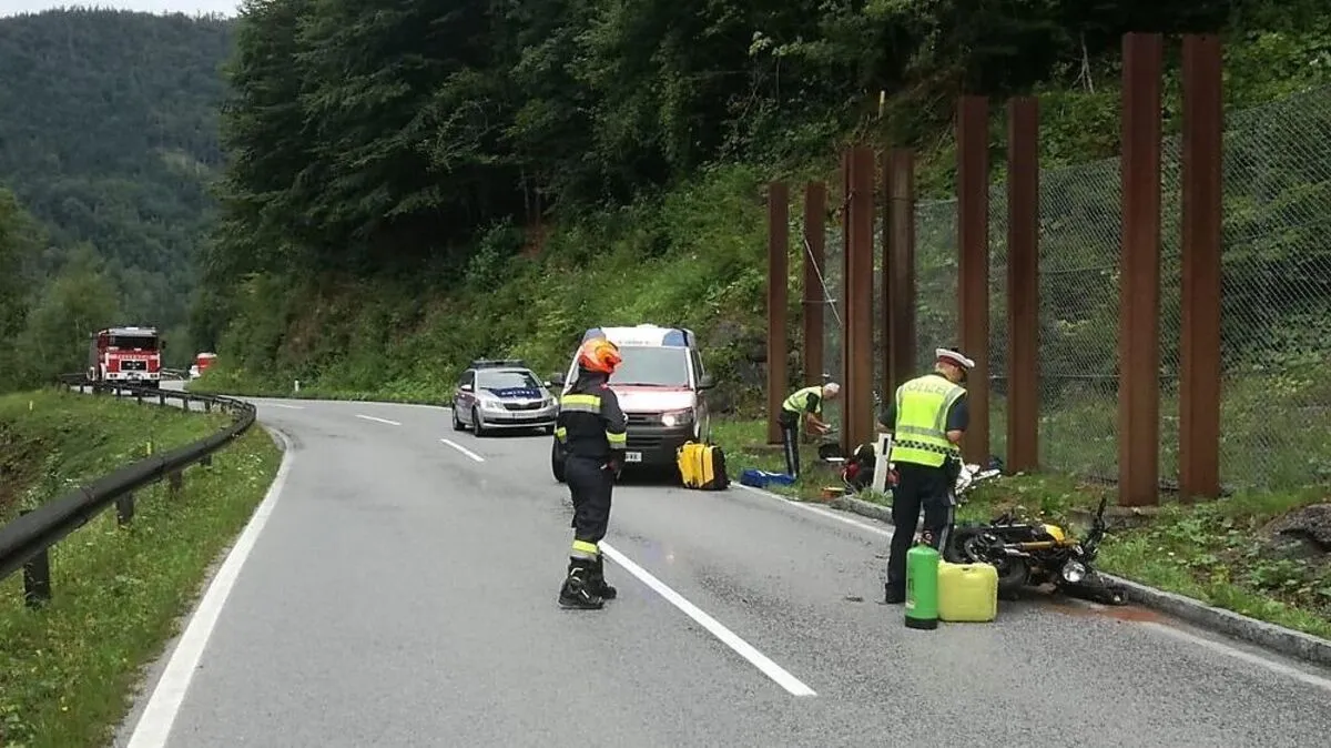 Schwerer Motorradunfall auf der L 714 bei Paldau