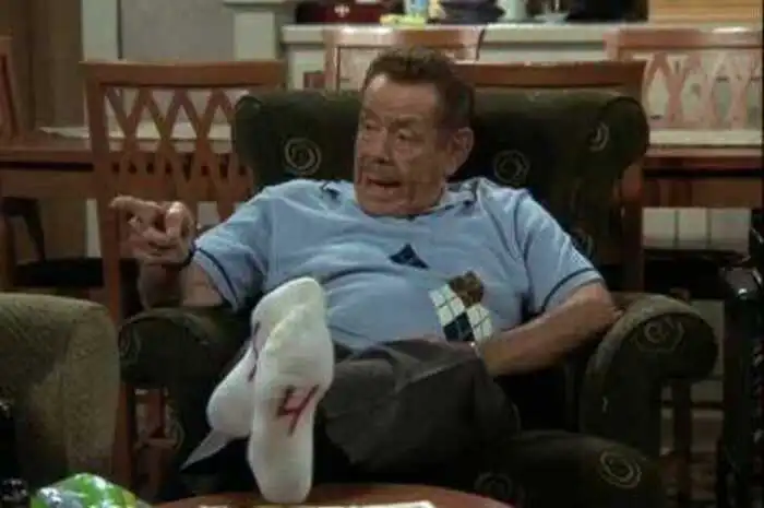  Arthur Spooner. Exzentrisches Riesenbaby und professioneller Couchpotato in "King of Queens": einfach unvergessen gut.