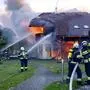 Durch den Wind breitete sich der Brand schnell vom Carport auf das Wohnhaus aus