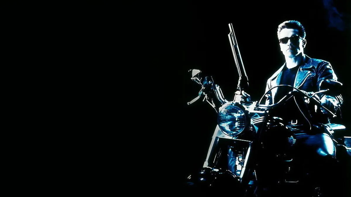 Kult: der Terminator auf der „Fat Boy“. Heute fährt Arnold Schwarzenegger lieber Indian