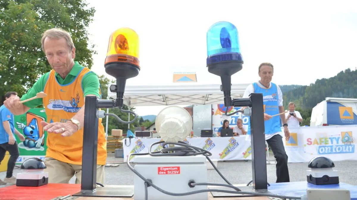 Auf Geschicklichkeit und Schnelligkeit kommt es bei der Seniorenolympiade an. 