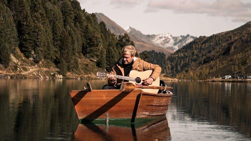 Norman Stolz schmeichelt musikalisch seiner idyllischen Heimat Osttirol 