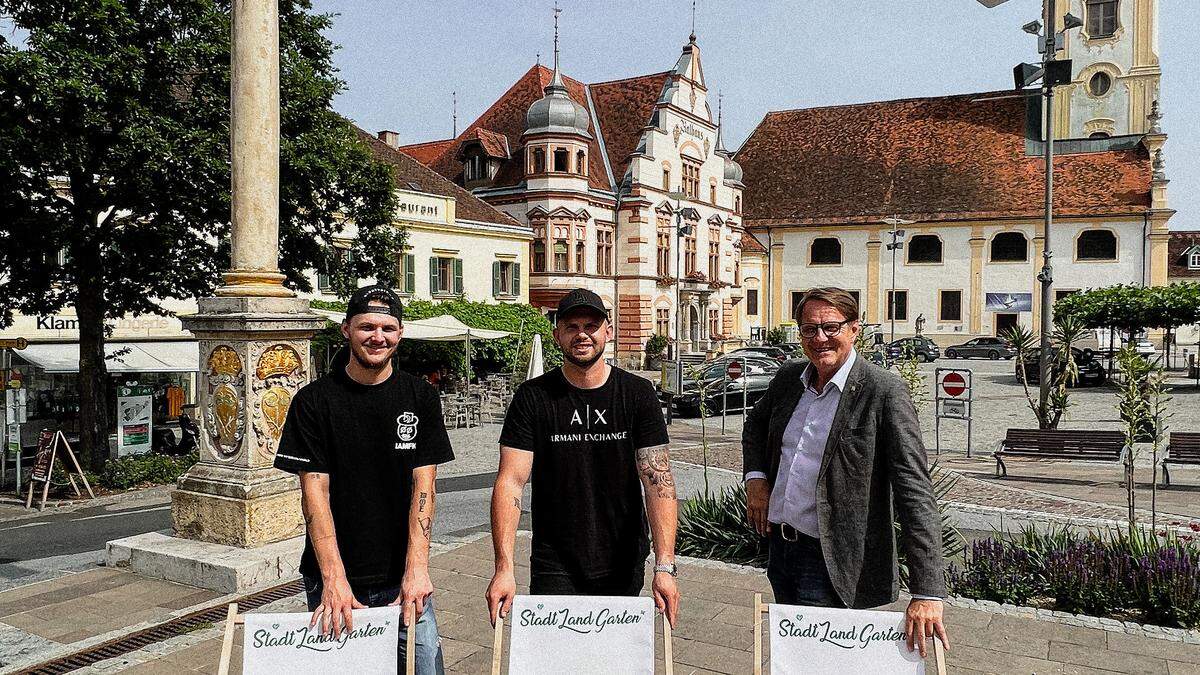 Die Vaibz-Besitzer eröffnen am Hartberger Hauptplatz einen temporären Beachclub