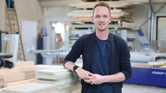 Johannes Forstner warb mit dem Angebot einer Vier-Tage-Woche erfolgreich um neue Mitarbeiter für die Tischlerei Schneider in Neumarkt