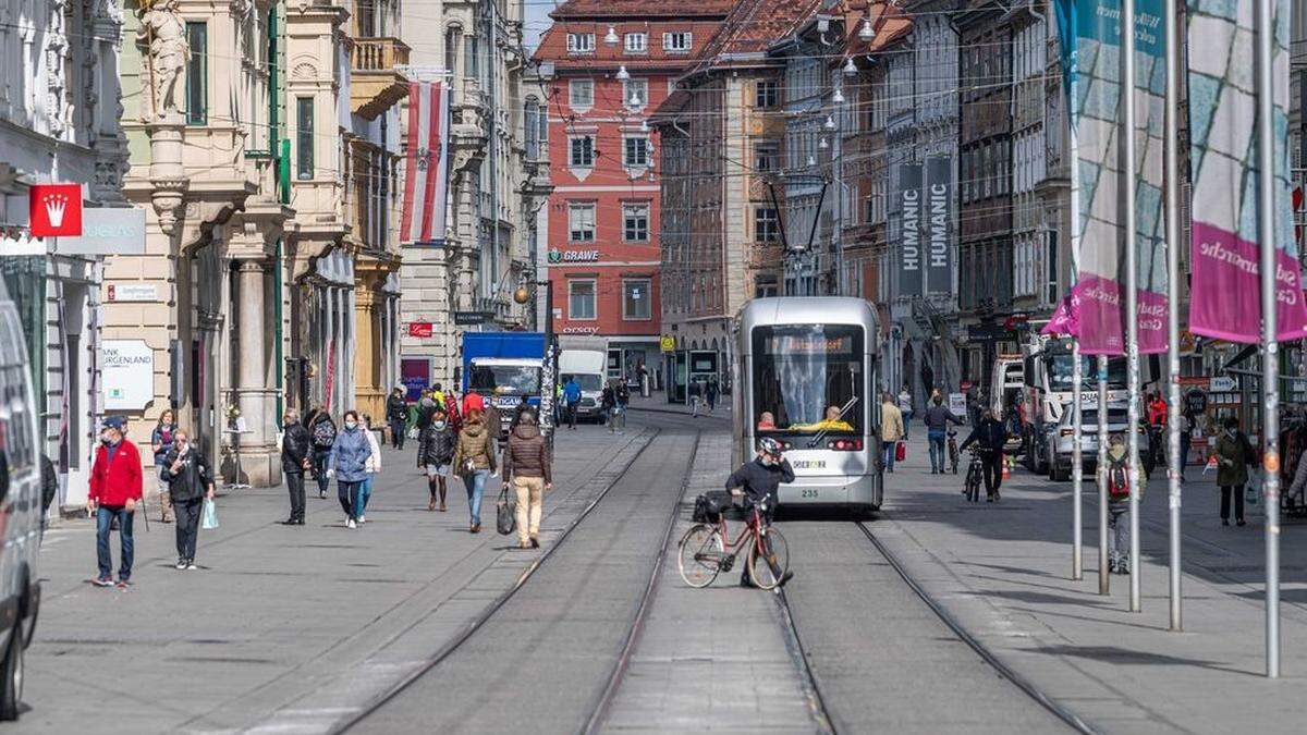 Die Herrengasse im April 2020 - langsam steigt die Besucherfrequenz wieder an