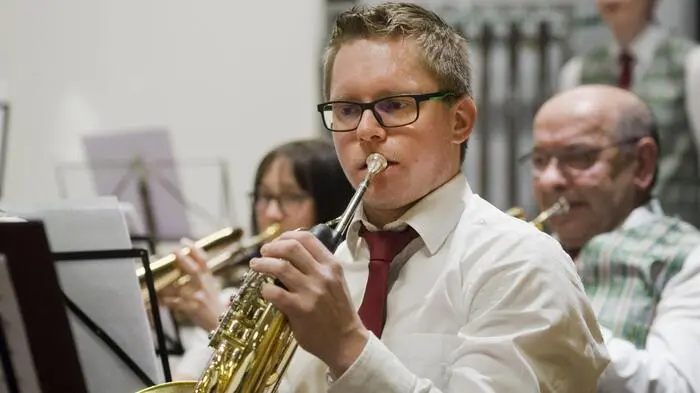 Das Stefanikonzert des Musikvereins St. Lorenzen/Feistritz hat schon Tradition, dementsprechend stand es auch Ende 2023 im Festsaal St. Lorenzen am Programm. Gleichzeitig bildete es den Abschluss des Jubiläumsjahres 100 Jahre Musikverein.