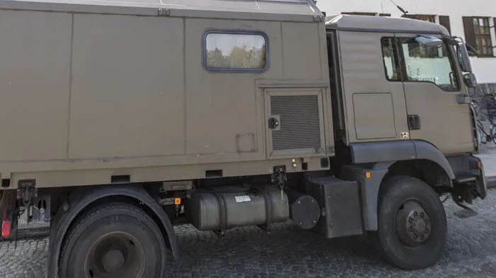 Miliz bekommt vorzeitig 27,5 Mio. für Lkw