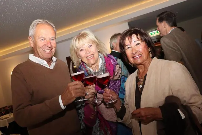 Die Gäste hatten im Familienhotel Post in Millstatt die Möglichkeit, in feierlichem Rahmen auf den 120. Geburtstag der Kleinen Zeitung anzustoßen