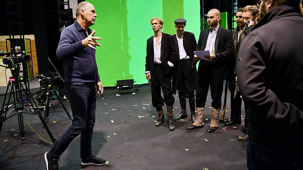 Regisseur Matthias Hartmann bei den Probearbeiten zu Schillers 'Die Räuber' in Salzburg.